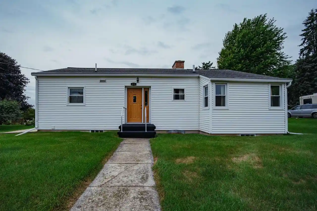 1st image of 555 Pleasant Hill Avenue Avenue, Lomira, WI 53048 | MLS# 50331574