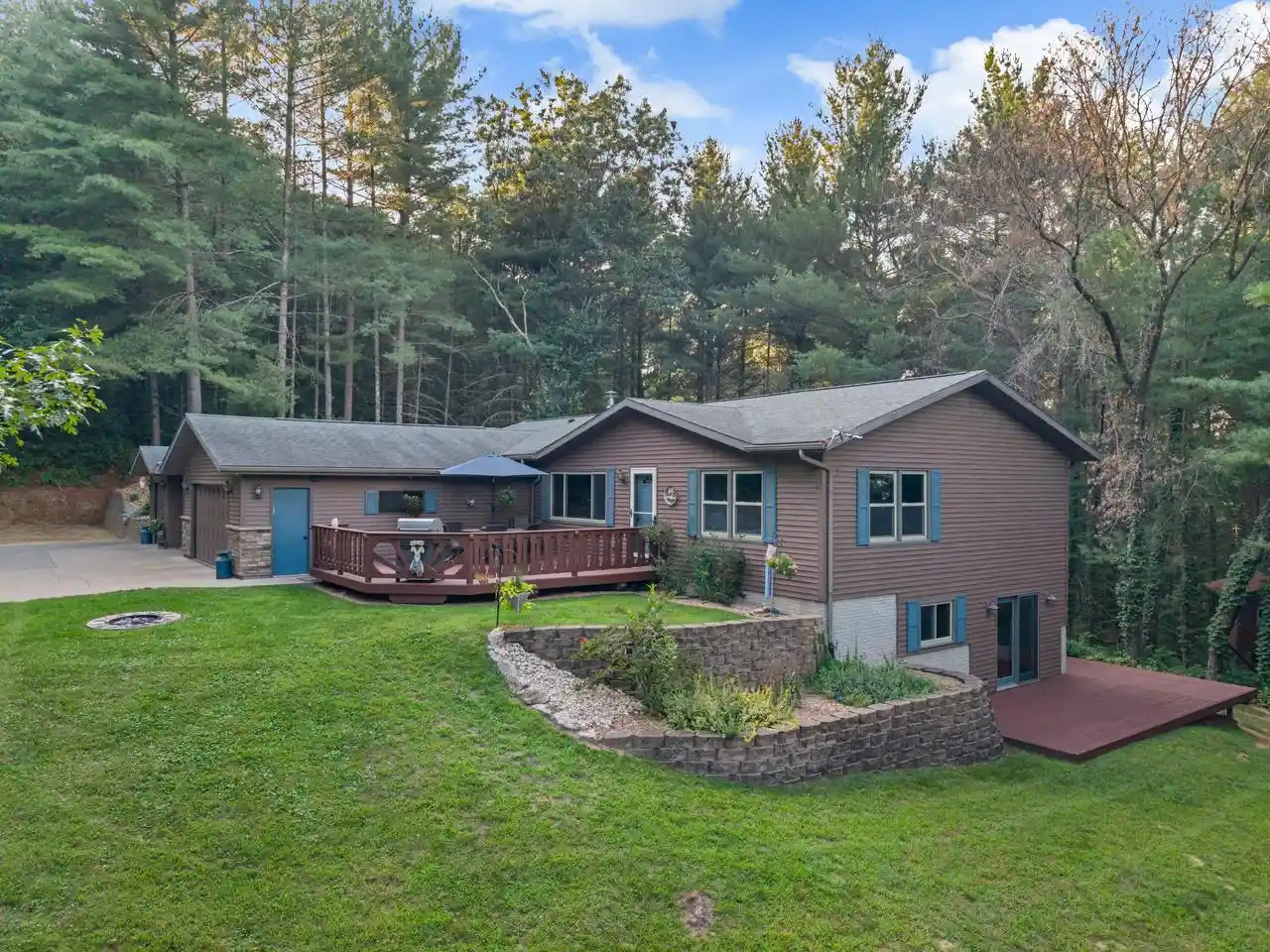 Photo 1 of Sale Pending at 6124 Timber Oaks Road Road, Hokah, MN 55941 | MLS# 1977562 | Listing updated on 2026-09-18