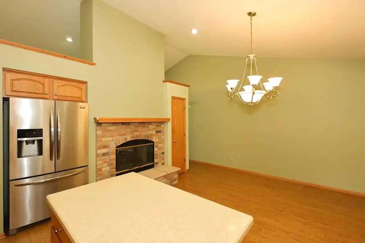 2nd image of 6652 S Scenic Court Court, Franklin, WI 53132 | MLS# 1977573