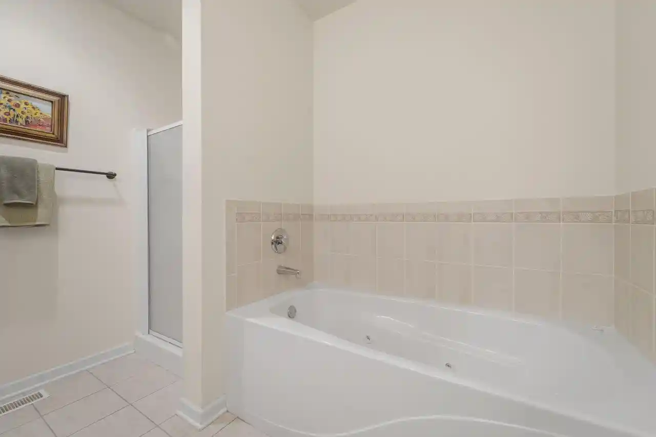 3rd image of 691 W Dekora St St, Saukville, WI 53080