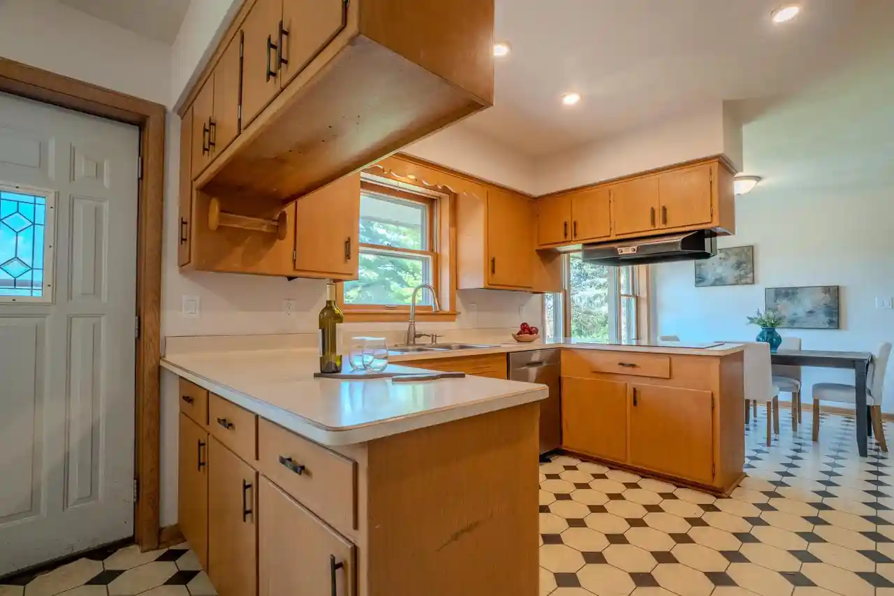 4th image of N124W18420 Lovers Lane Lane, Germantown, WI 53022 | MLS# 1977584