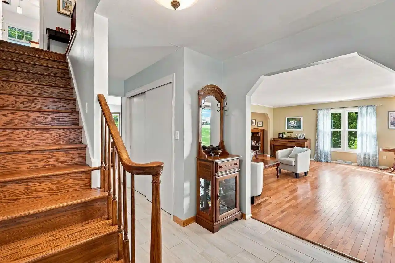 Photo 3 of Single family home for sale at W159 Bartlain Dr Dr, Ixonia, WI 53036 | MLS# 1977585 | Listing updated on 2026-10-02