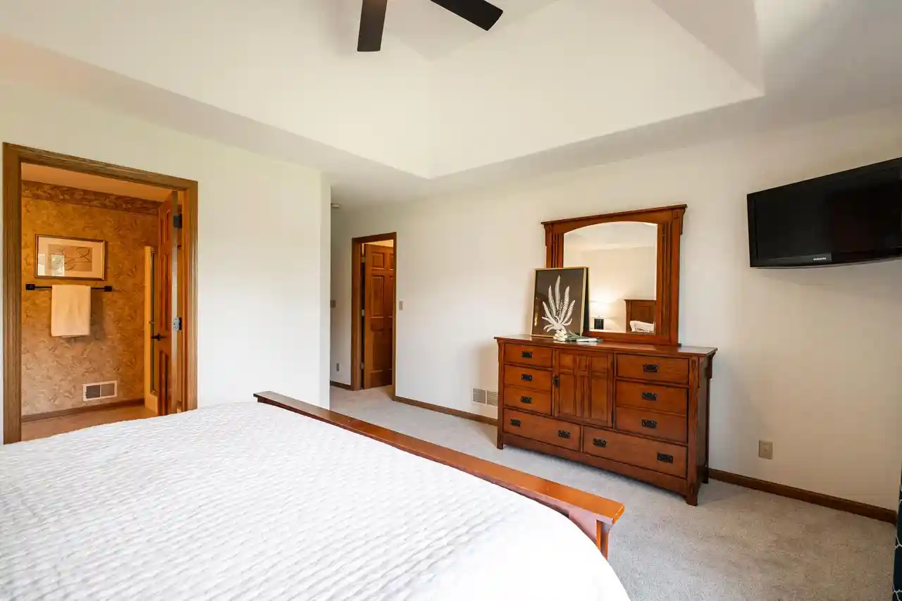 Photo 2 of Single family home for sale at 1052 Summer Creek Road Road, Oconomowoc, WI 53066 | MLS# 1977609 | Listing updated on 2026-09-13