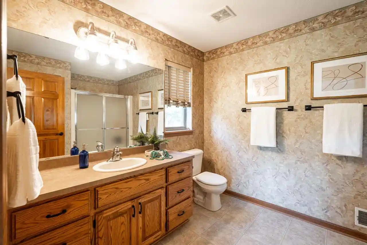 Photo 3 of Single family home for sale at 1052 Summer Creek Road Road, Oconomowoc, WI 53066 | MLS# 1977609 | Listing updated on 2026-09-13