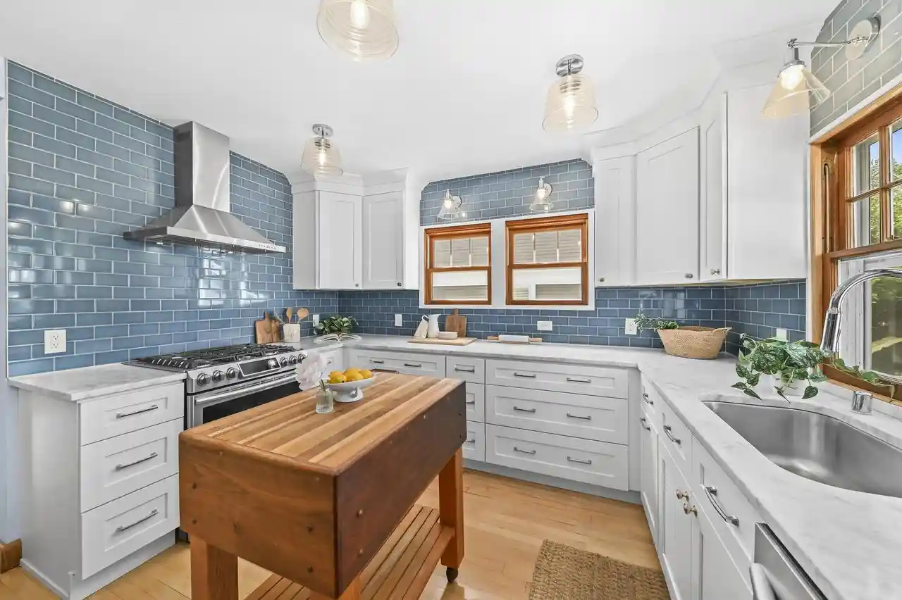 Photo 3 of Sale Pending at 7442 Lincoln Pl Pl, Wauwatosa, WI 53213 | MLS# 1977613 | Listing updated on 2026-09-08