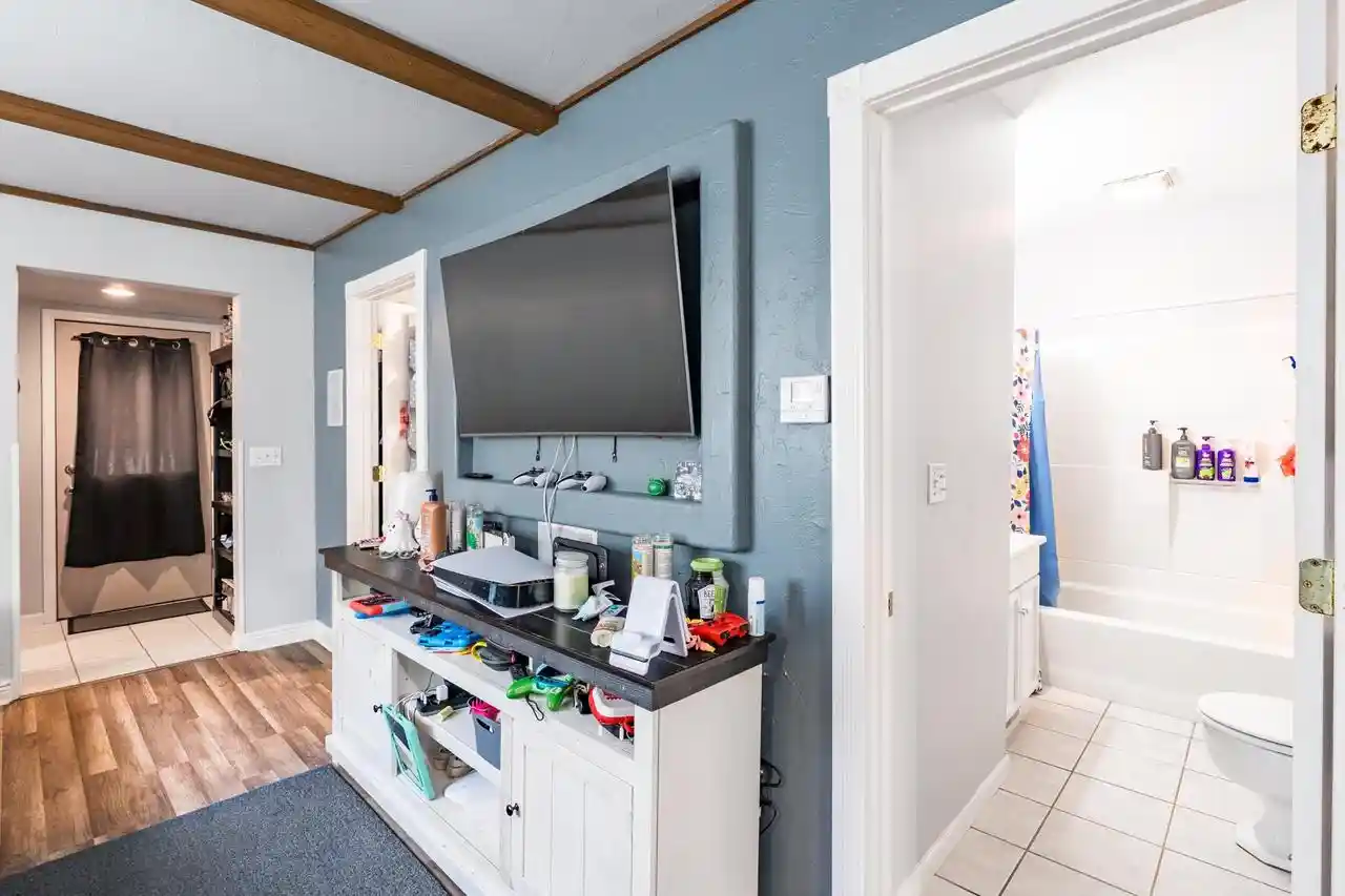 2nd image of 825 S 11th Avenue Avenue, Wausau, WI 54401 | MLS# 22604143
