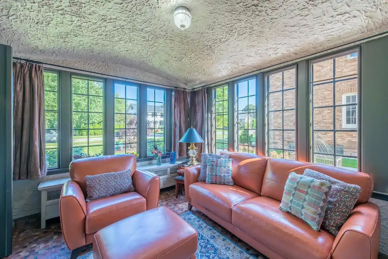 Photo 3 of Single family home for sale at 6846 3Rd Avenue Avenue, Kenosha, WI 53143 | MLS# 1977618 | Listing updated on 2026-09-10