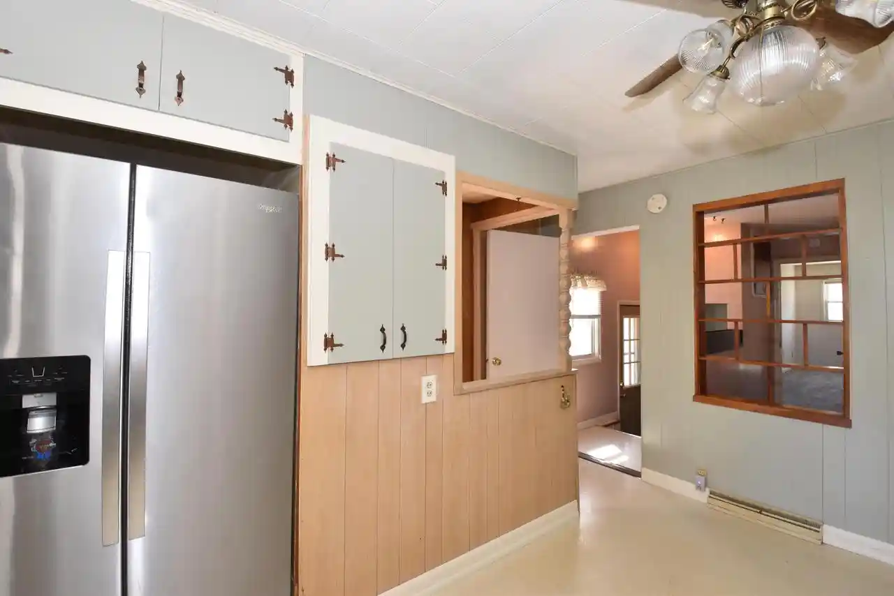 Photo 3 of Single family home for sale at 206 Belmont Avenue Avenue, Racine, WI 53405 | MLS# 1977617 | Listing updated on 2026-09-12