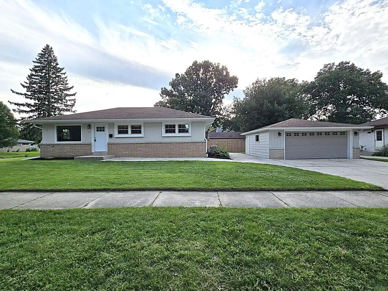 Photo 1 of Single family home for sale at 2997 S 105th Street Street, West Allis, WI 53227 | MLS# 1977622 | Listing updated on 2026-08-27