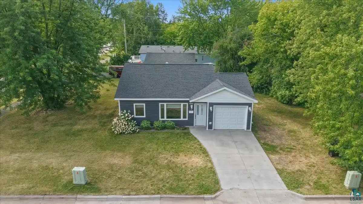 1st image of 5729 Oakes Ave Ave, Superior, WI 54880 | MLS# 6127573