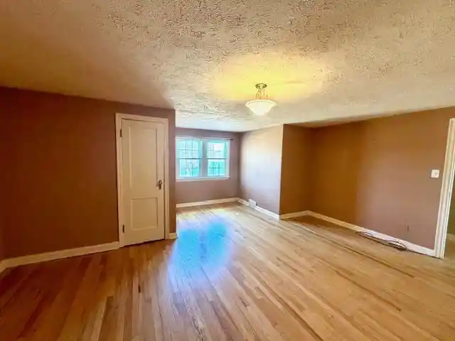 Photo 3 of Single family home for sale at 3009 Riverside Avenue Avenue, Marinette, WI 54143 | MLS# 50331562 | Listing updated on 2026-09-10