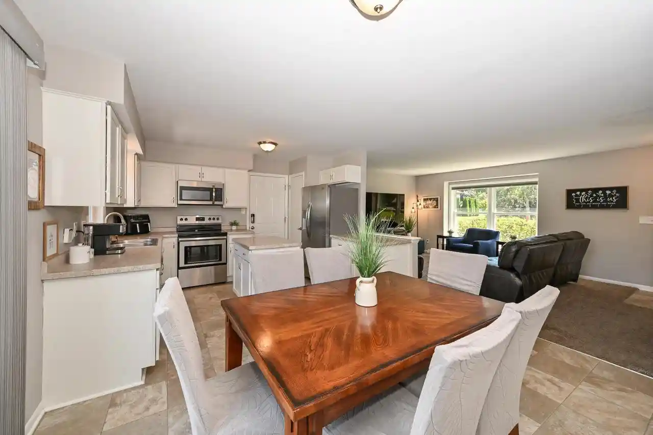 Photo 2 of Single family home for sale at 2846 W Briarwood Dr Dr, Franklin, WI 53132 | MLS# 1977629 | Listing updated on 2026-09-02