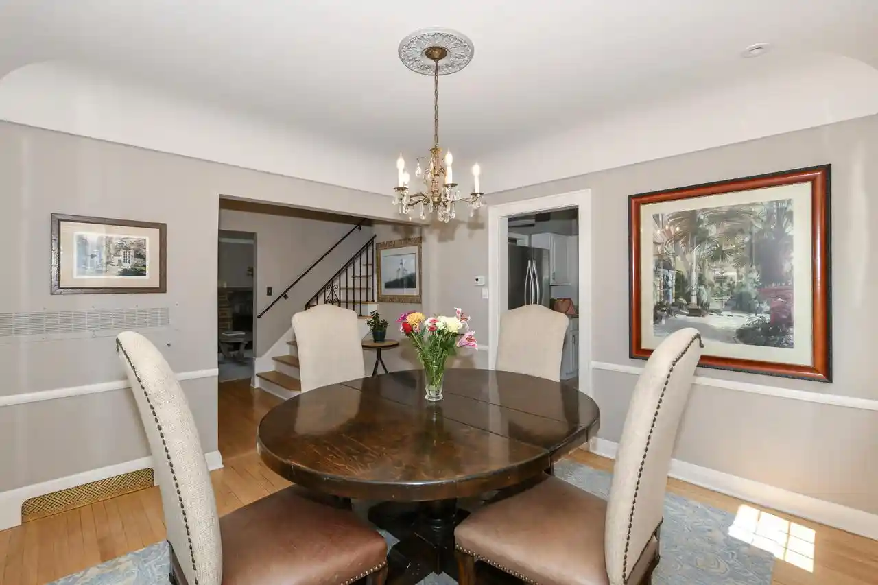 2nd image of 2510 N Harding Boulevard Boulevard, Wauwatosa, WI 53226 | MLS# 1977634