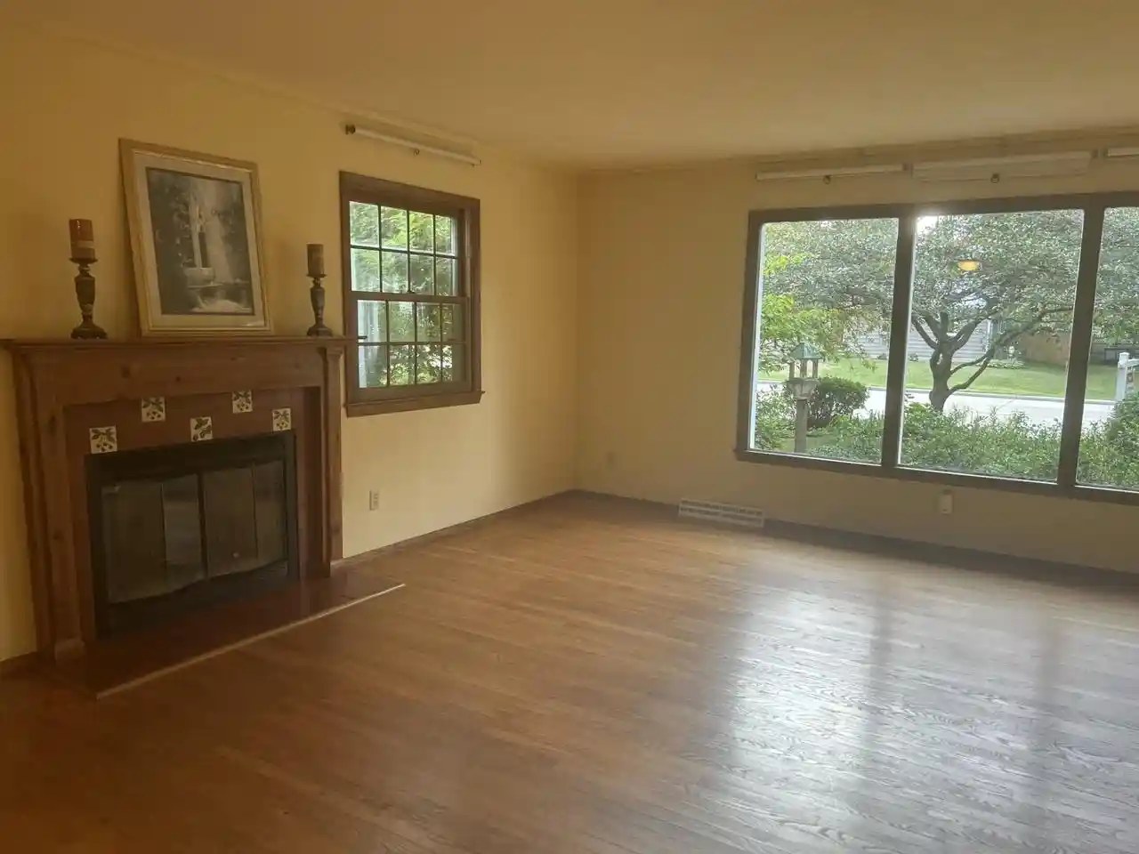 Photo 3 of Single family home for sale at 1222 S Park Avenue Avenue, Neenah, WI 54952 | MLS# 50331581 | Listing updated on 2026-09-21