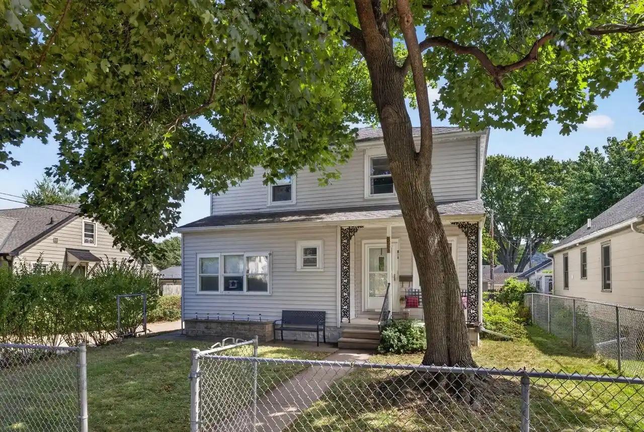 1st image of 821 20th Street S Street S, La Crosse, WI 54601 | MLS# 1977638