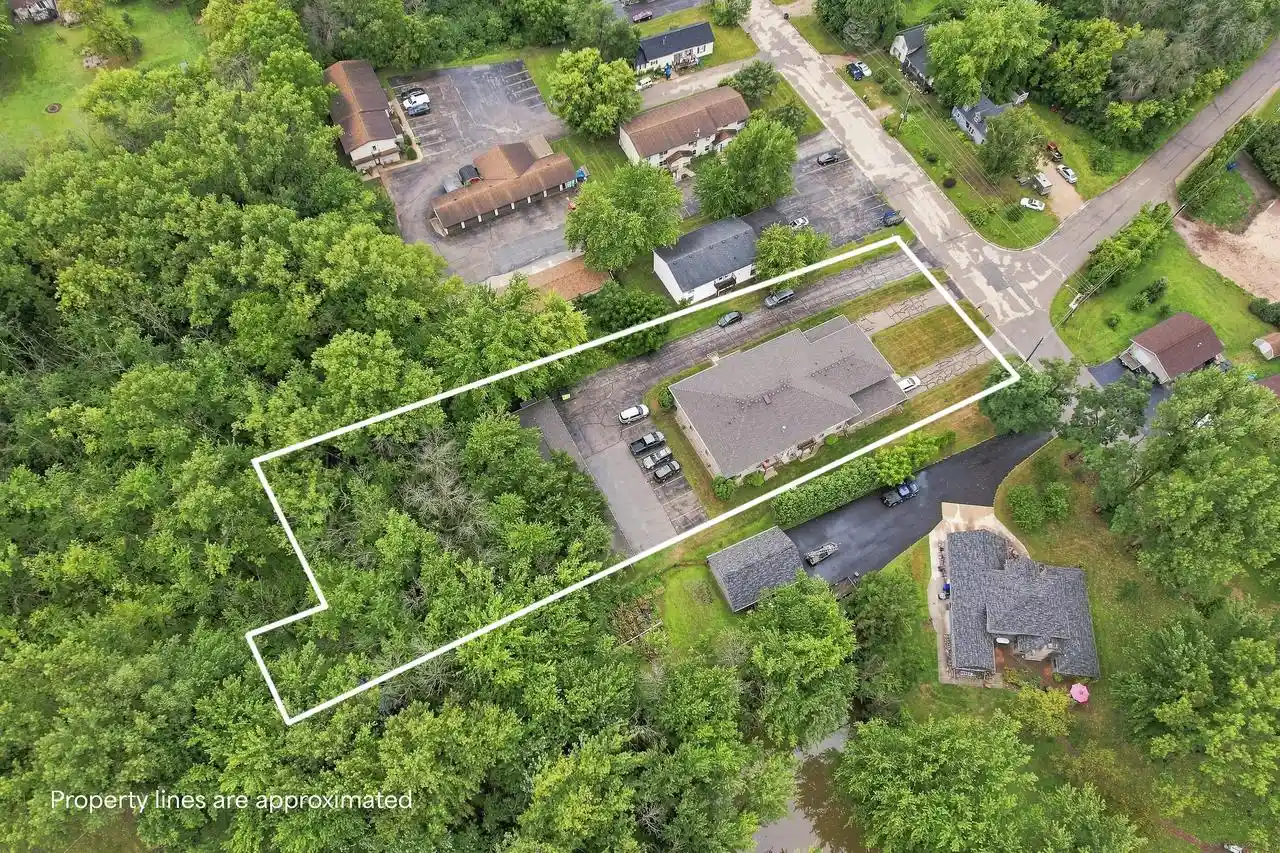 3rd image of 840 E Beacon Avenue Avenue, New London, WI 54961 | MLS# 1977639