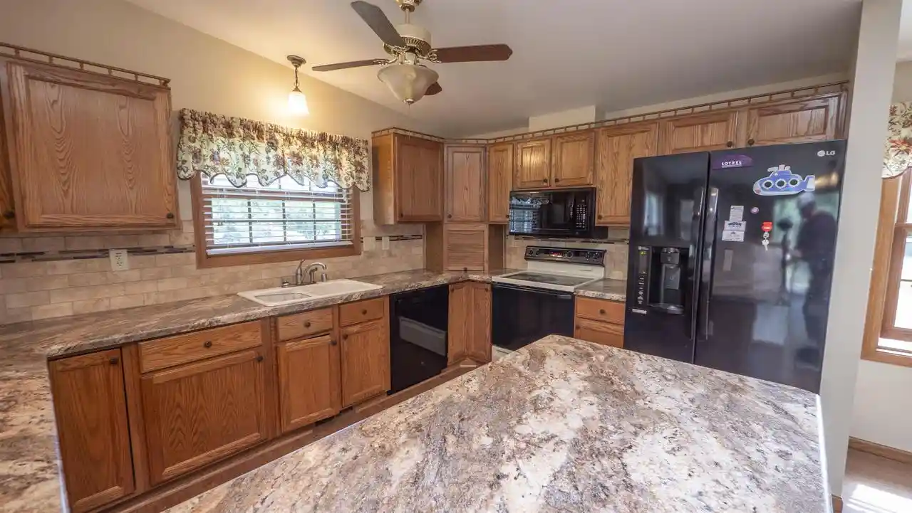 48th image of E846 Arrowhead Dr Dr, Waupaca, WI 54981 | MLS# 50331591
