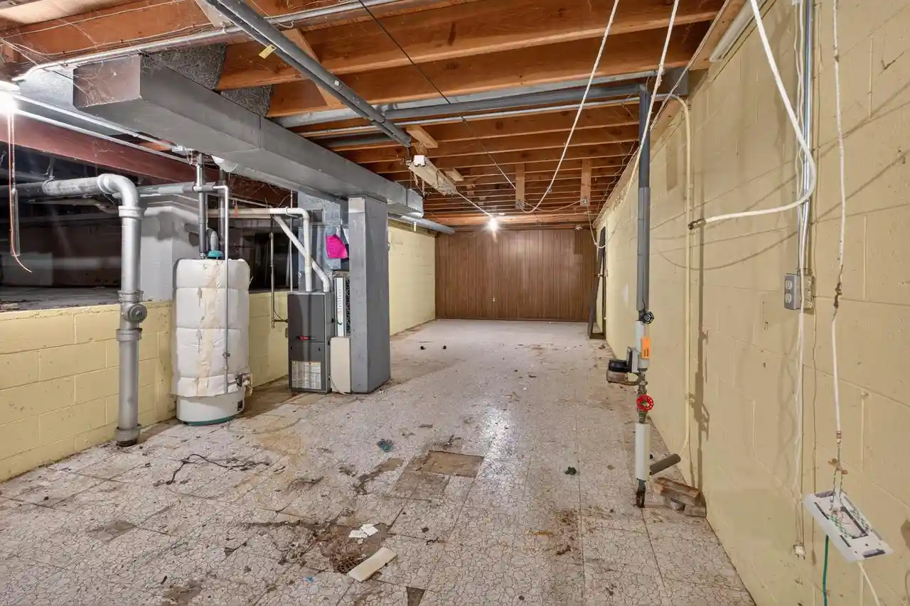 Photo 2 of Condo for sale at 5292 Woodbridge Lane S Lane S, Greenfield, WI 53221 | MLS# 1977647 | Listing updated on 2026-08-28