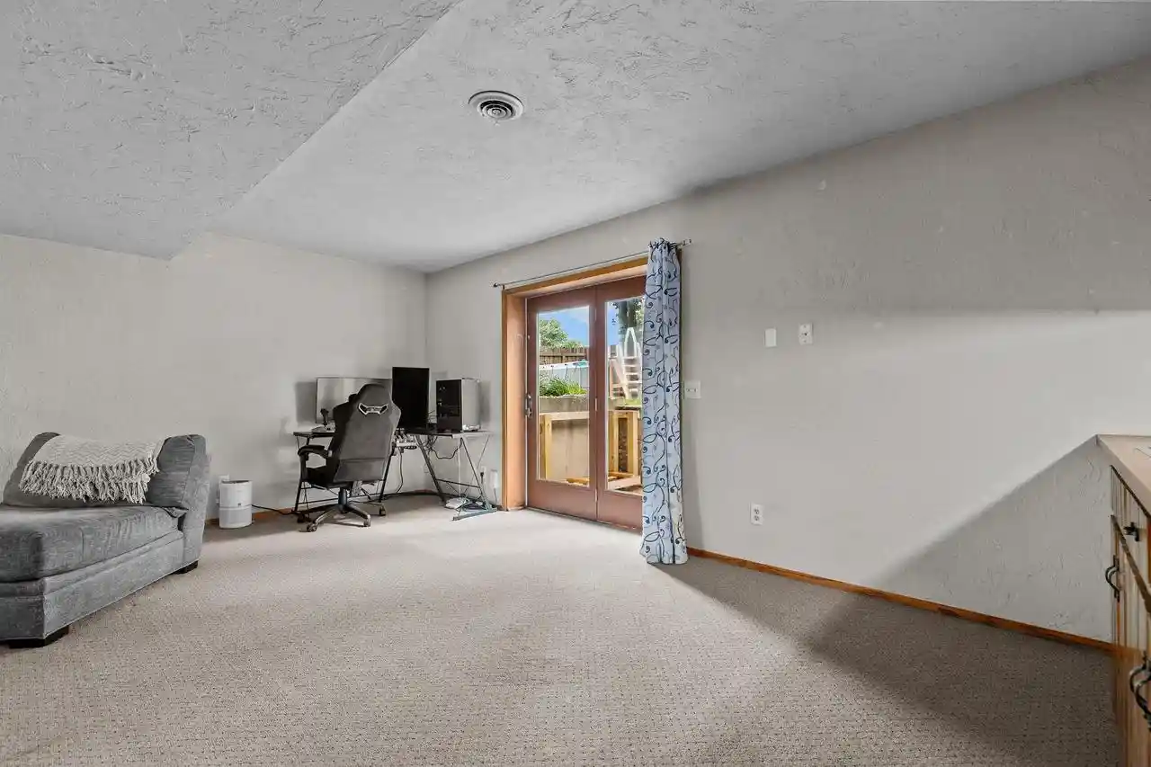 Photo 3 of Single family home for sale at 1400 S Chickadee Lane Lane, Appleton, WI 54915 | MLS# 50331596 | Listing updated on 2026-09-14