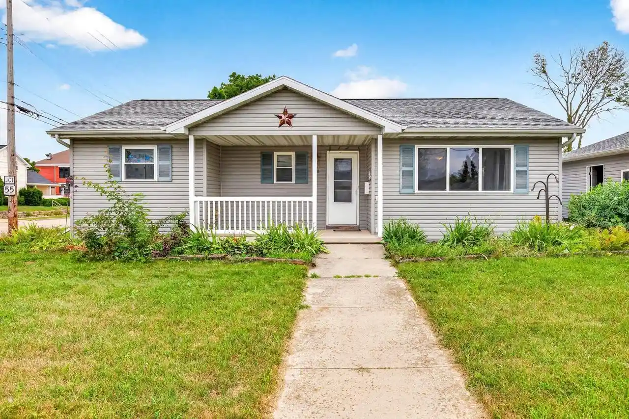 Photo 1 of Single family home for sale at 416 Desnoyer Street Street, Kaukauna, WI 54130 | MLS# 50331601 | Listing updated on 2026-08-26