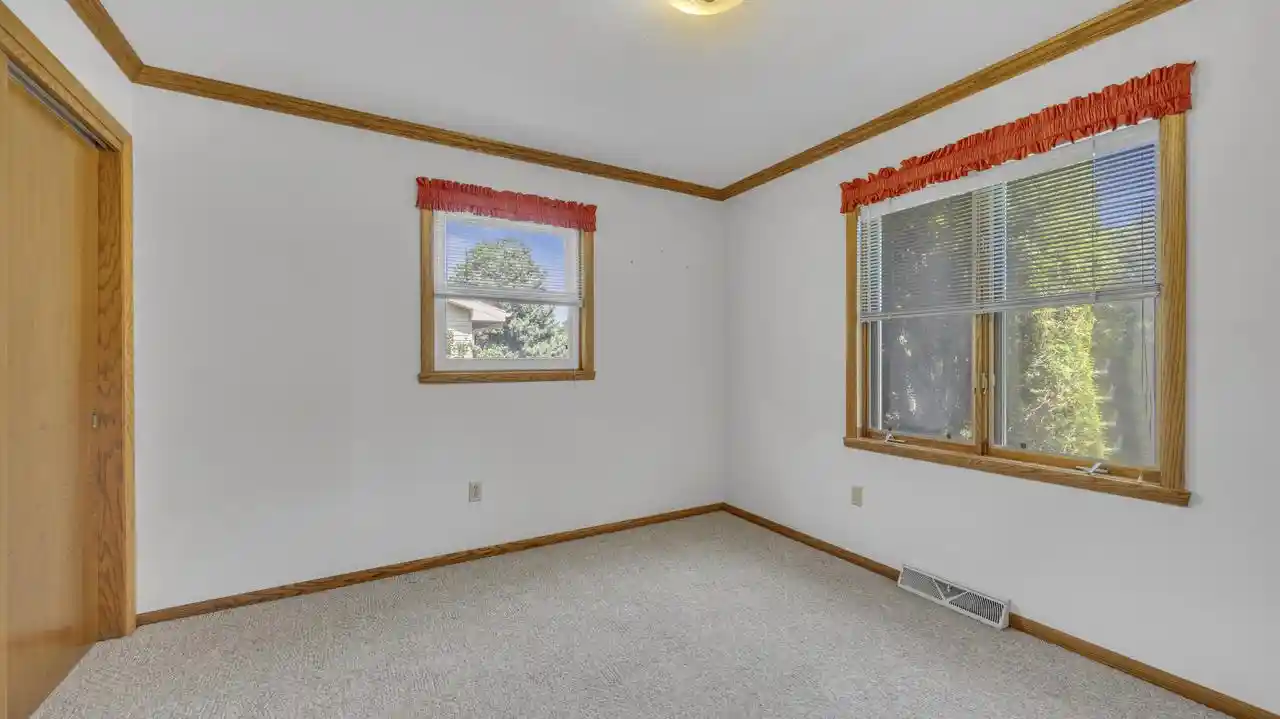 Photo 3 of Single family home for sale at 542 Wakefield Avenue Avenue, Fond Du Lac, WI 54935 | MLS# 1977665 | Listing updated on 2026-09-02