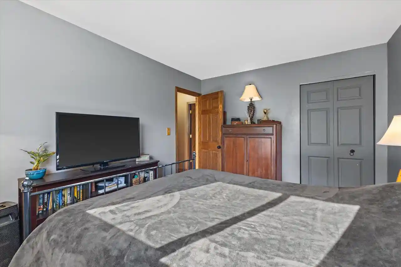 4th image of 8117 107Th Avenue Avenue, Pleasant Prairie, WI 53158 | MLS# 1977671
