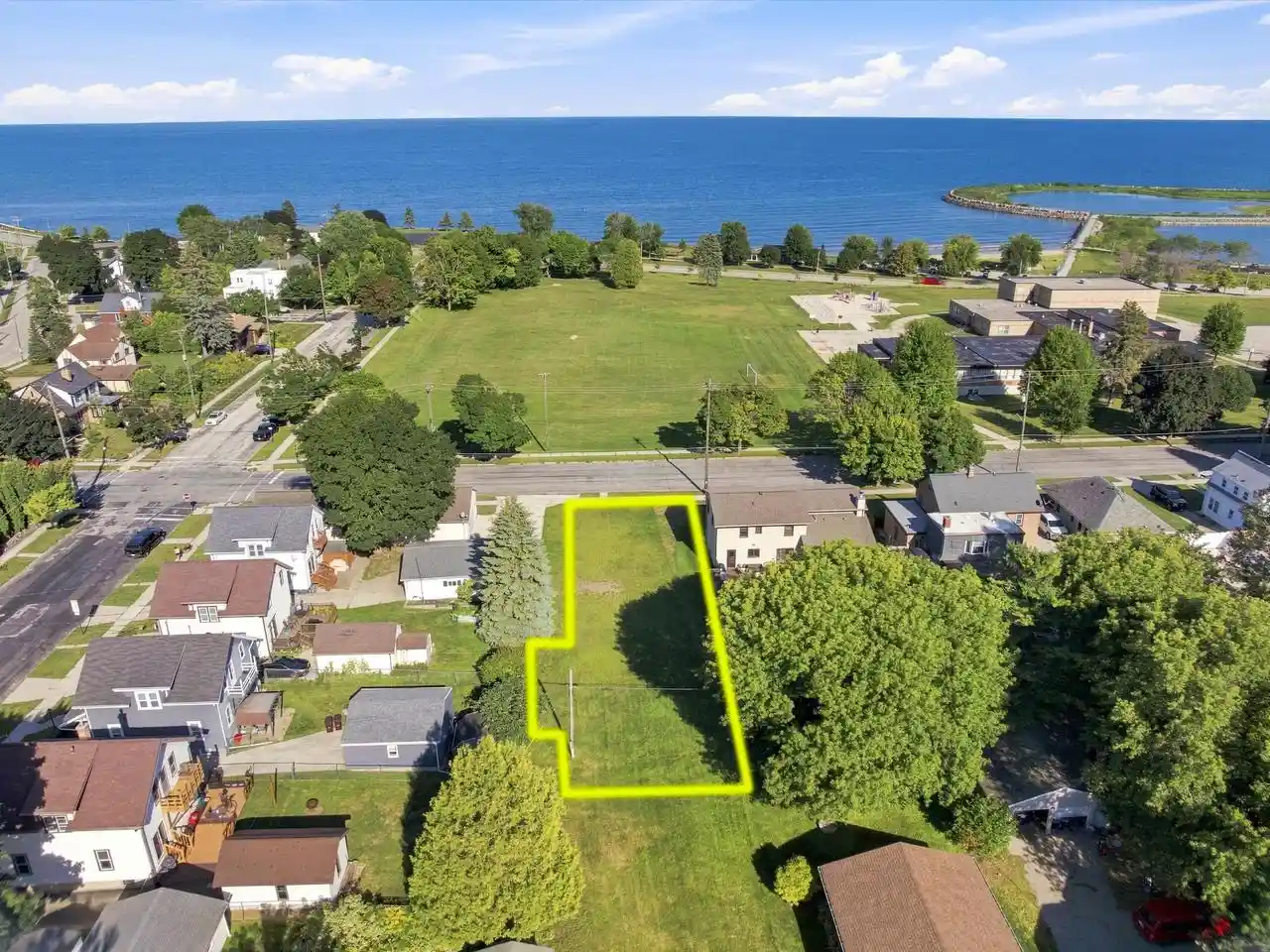 1st image of 728 N 4th Street Street, Manitowoc, WI 54220 | MLS# 1977677