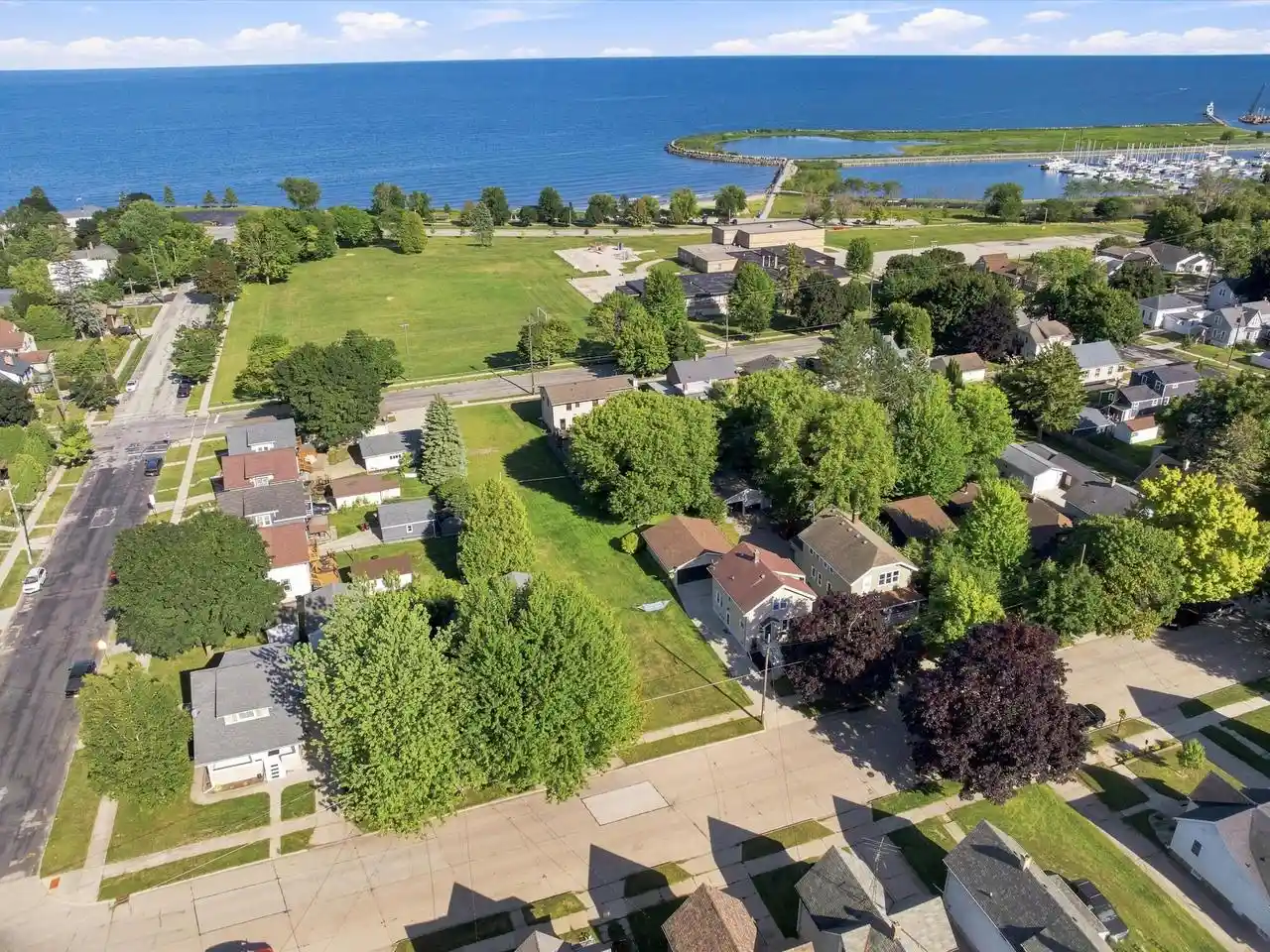8th image of 728 N 4th Street Street, Manitowoc, WI 54220 | MLS# 1977677