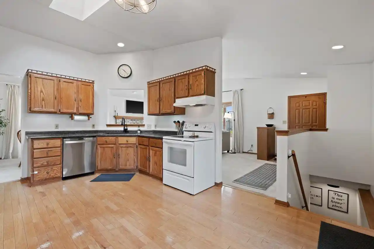 4th image of 3822 S 10Th Street Street, Sheboygan, WI 53081 | MLS# 1977673