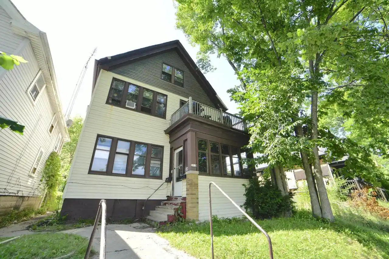 1st image of 2917 2919 N 8th Street Street #2919, Milwaukee, WI 53206 | MLS# 1977691