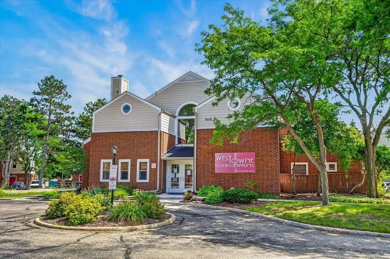 5th image of 539 D'Onofrio Dr Dr #1, Madison, WI 53719 | MLS# 2031224