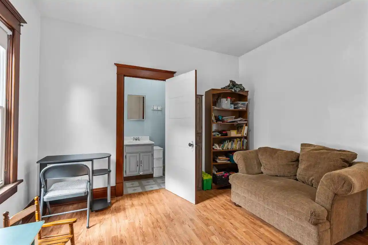 5th image of 246 W 16Th Avenue Avenue, Oshkosh, WI 54902 | MLS# 50331616