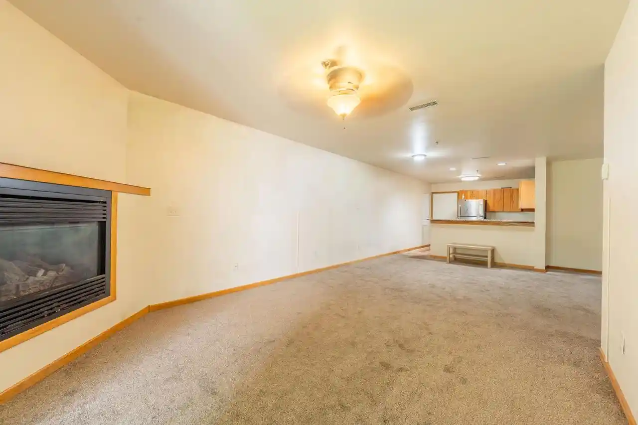 14th image of 18600 Brookfield Lake Dr Dr #53, Brookfield, WI 53045 | MLS# 1977696