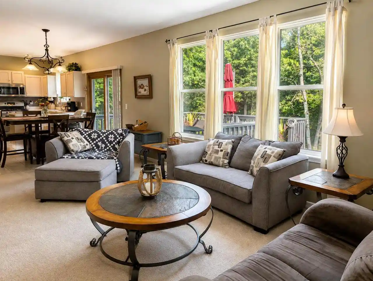 Photo 2 of Single family home for sale at 508 Berwyn Dr Dr, Fontana, WI 53125 | MLS# 1977695 | Listing updated on 2026-09-12