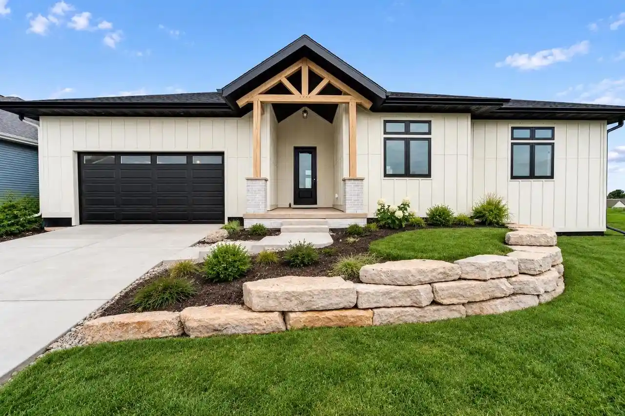 1st image of 636 Rustic Rise Way Way, Verona, WI 53593 | MLS# 2031234