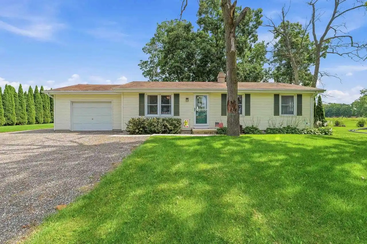 Photo 1 of Single family home for sale at N5473 Grandwood Dr Dr, Fond Du Lac, WI 54937 | MLS# 50331620 | Listing updated on 2026-09-16