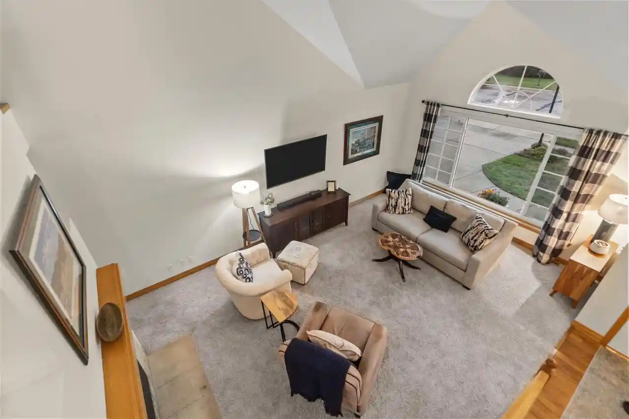 2nd image of 2554 S Sterling Circle Circle, East Troy, WI 53120 | MLS# 1977710