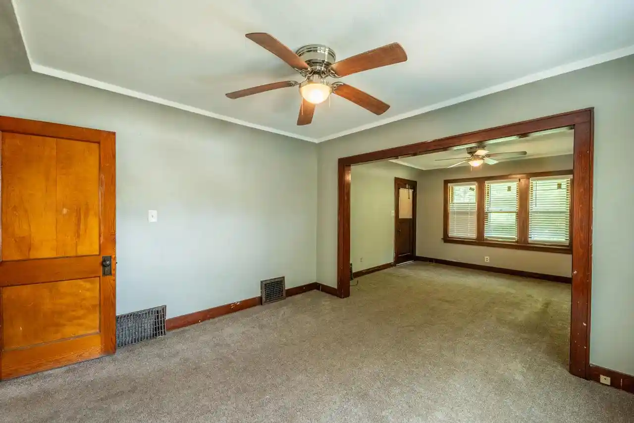 Photo 2 of Sale Pending at 1331 E Saveland Avenue Avenue, Milwaukee, WI 53207 | MLS# 1977711 | Listing updated on 2026-09-16