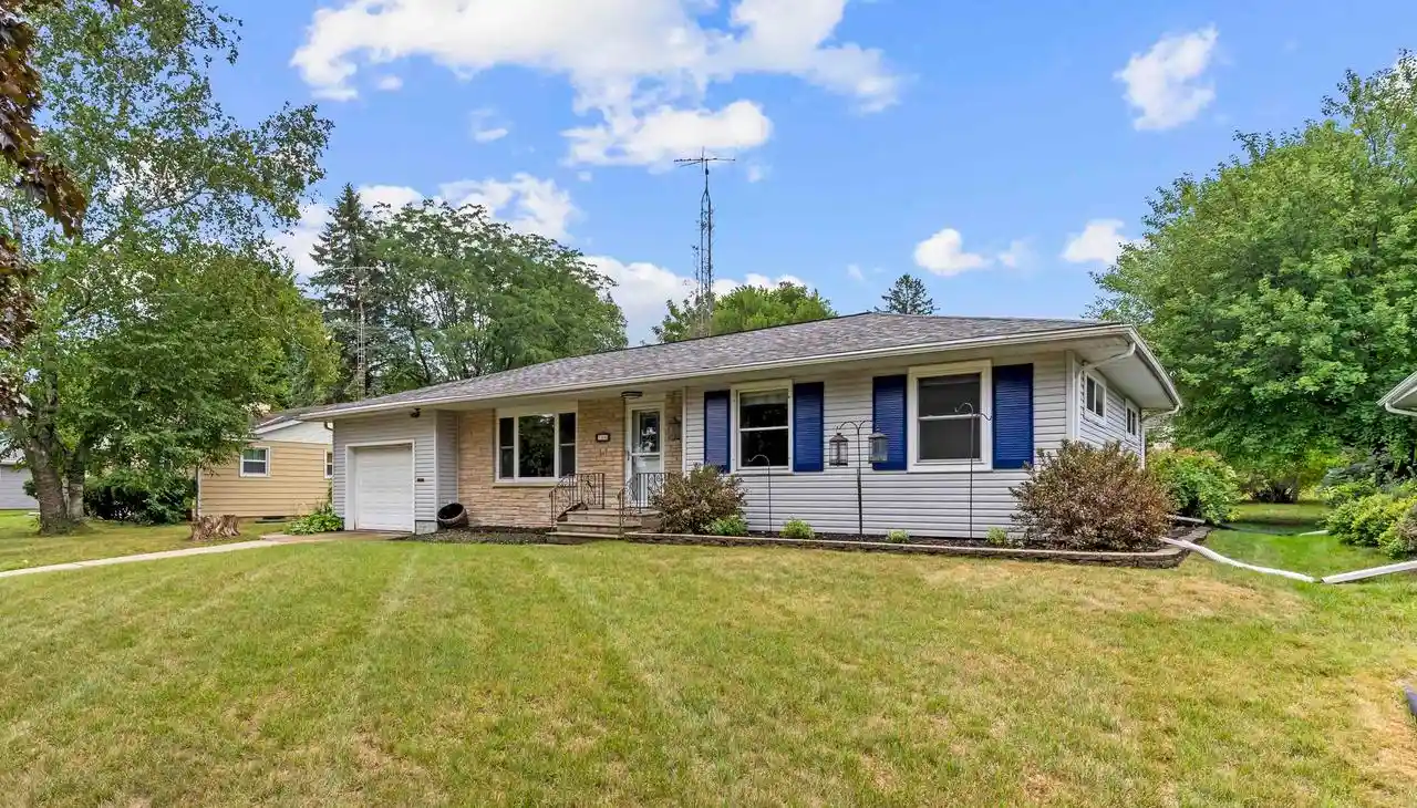 1st image of 134 E Marquette Street Street, Berlin, WI 54923 | MLS# 50331627