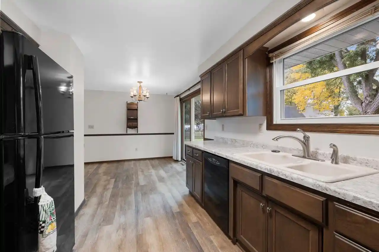 Photo 4 of Single family home for sale at 842 Fribourg Street Street, De Pere, WI 54115 | MLS# 50331631 | Listing updated on 2026-10-08