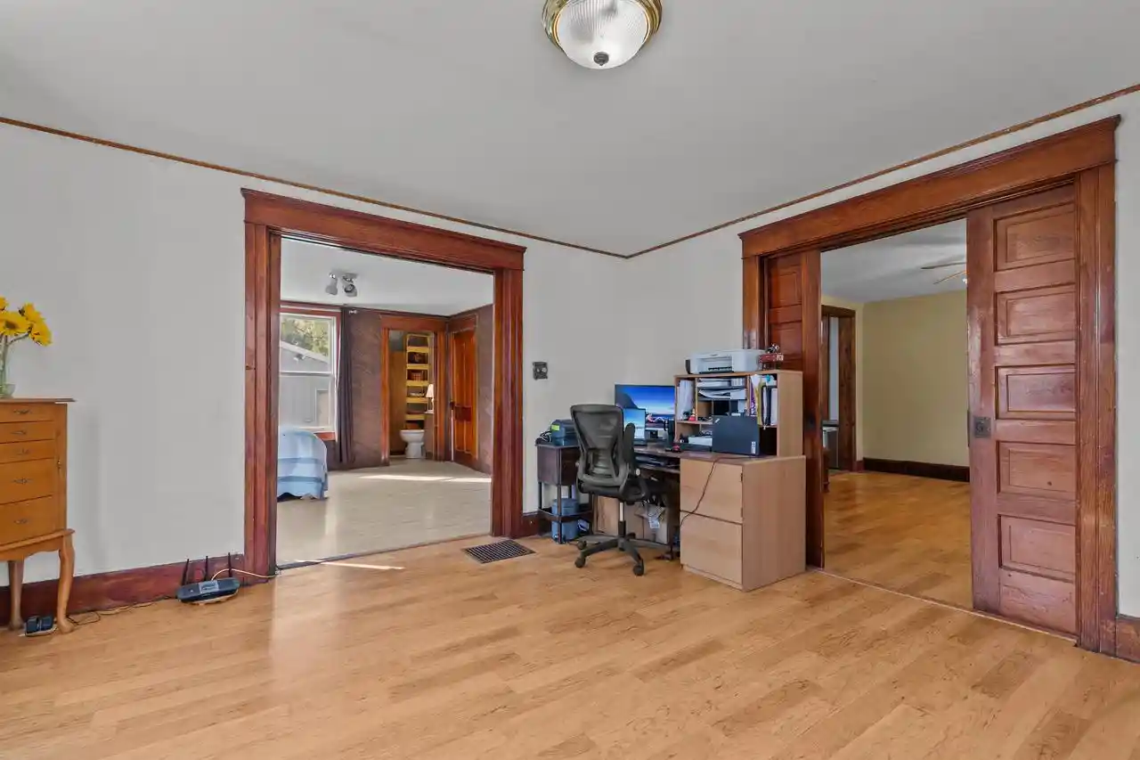 Photo 3 of Single family home for sale at 514 E Beacon Avenue Avenue, New London, WI 54961 | MLS# 50331632 | Listing updated on 2026-09-16