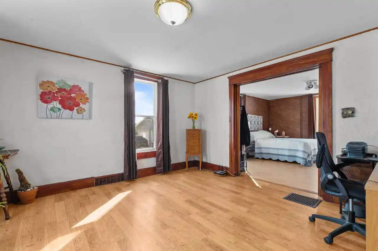 Photo 4 of Single family home for sale at 514 E Beacon Avenue Avenue, New London, WI 54961 | MLS# 50331632 | Listing updated on 2026-09-16