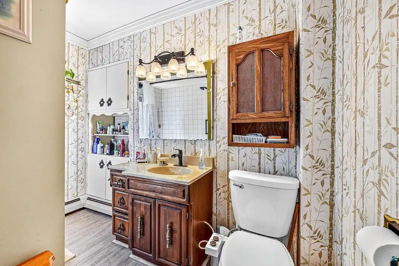 Photo 3 of Single family home for sale at 718 Broadway St St, Superior, WI 54880 | MLS# 6127590 | Listing updated on 2026-09-09