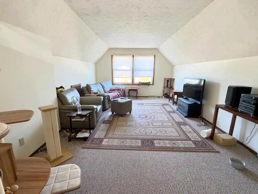 4th image of 4449 W Tesch Avenue Avenue, Greenfield, WI 53220 | MLS# 1977718
