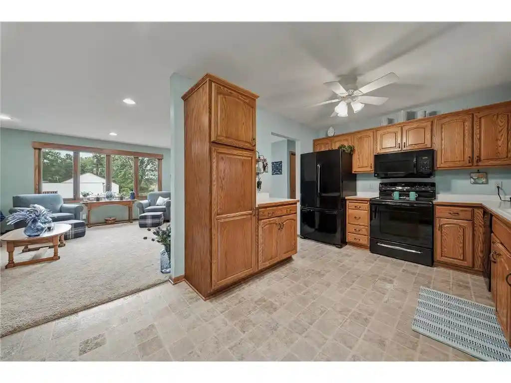 3rd image of 1401 Dover Street Street, Chippewa Falls, WI 54729 | MLS# 7133332