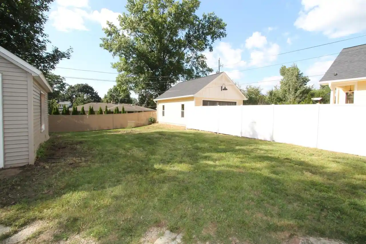 Photo 3 of Single family home for sale at 181 Kendall Street Street, Burlington, WI 53105 | MLS# 1977737 | Listing updated on 2026-08-25