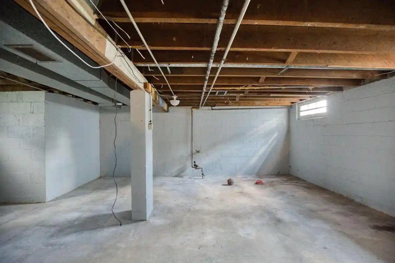 Photo 4 of Single family home for sale at 314 Luedtke Avenue Avenue, Racine, WI 53405 | MLS# 1977741 | Listing updated on 2026-08-30