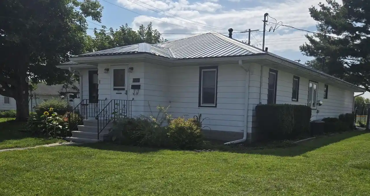 4th image of 1403 Academy Street Street, Elroy, WI 53929 | MLS# 1977744