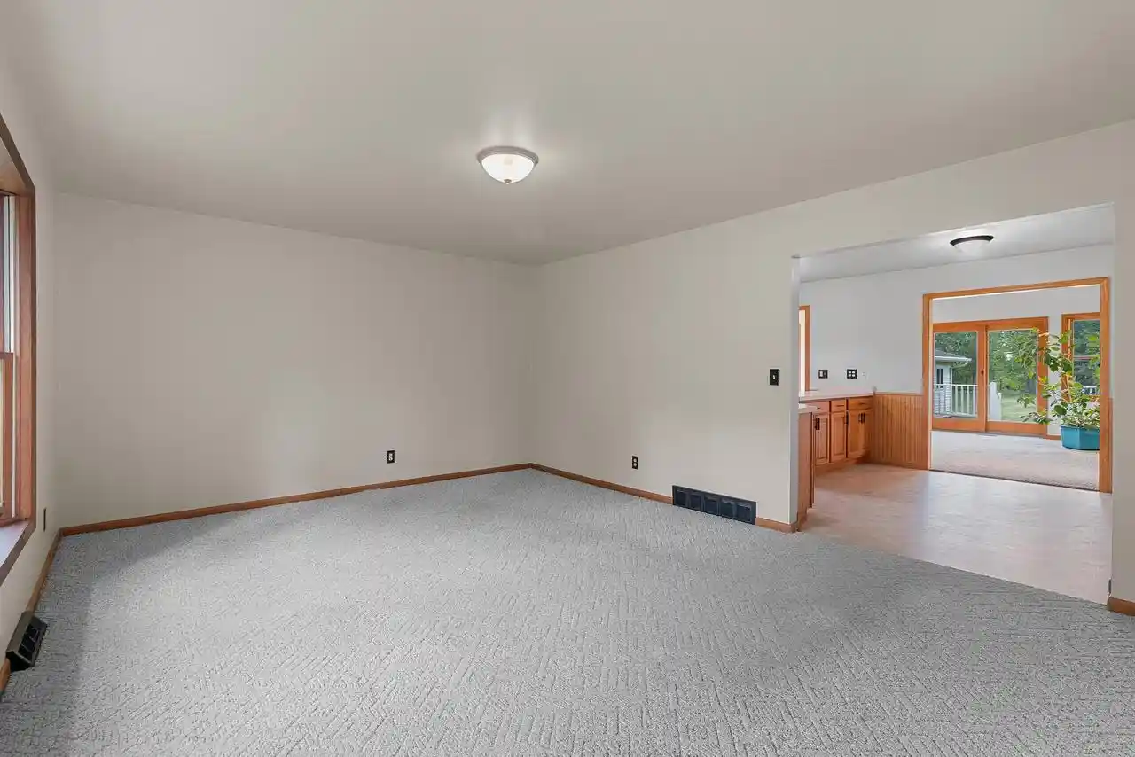 2nd image of 5531 Luckow Lane Lane, Manitowoc, WI 54220 | MLS# 1977750