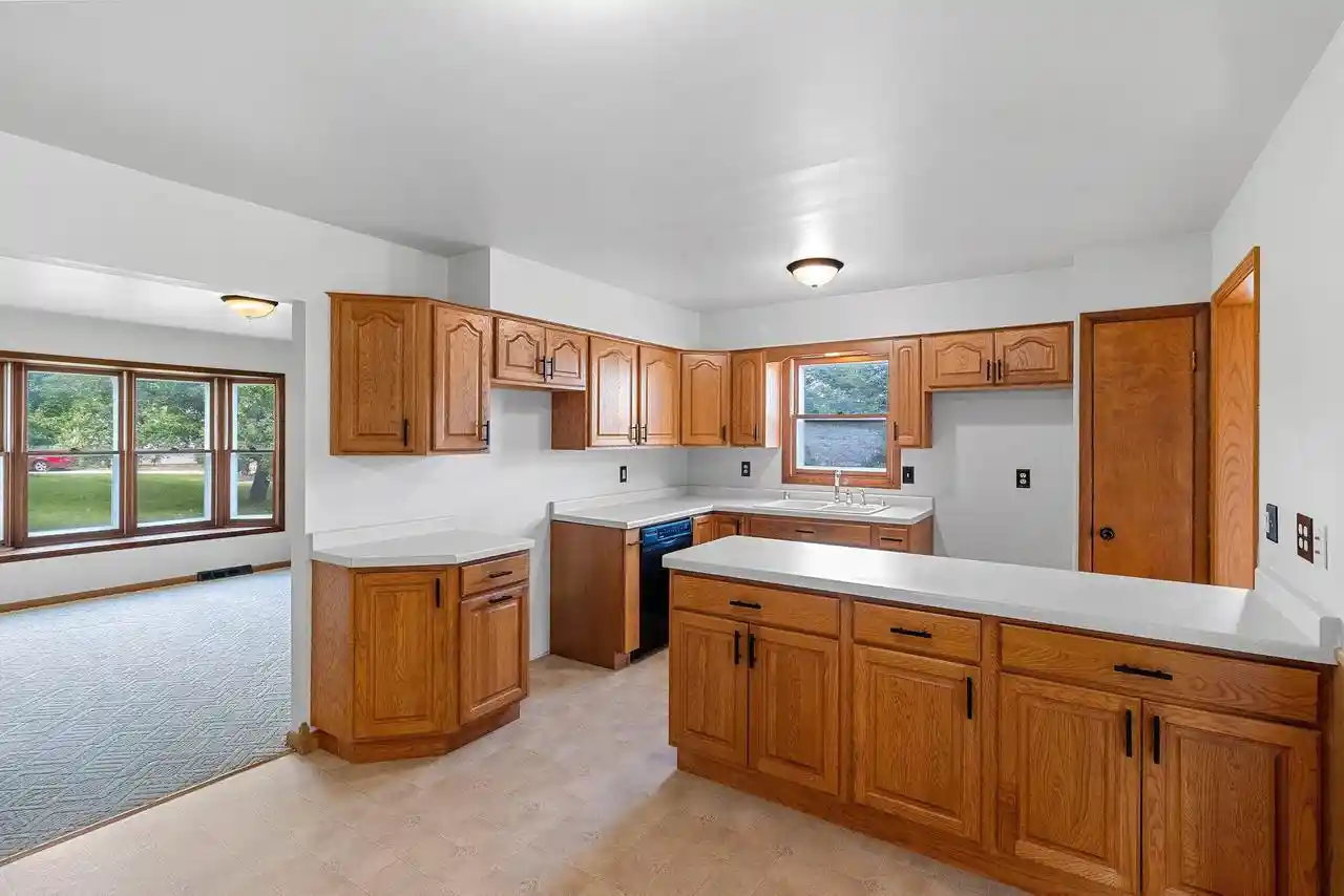 3rd image of 5531 Luckow Lane Lane, Manitowoc, WI 54220 | MLS# 1977750